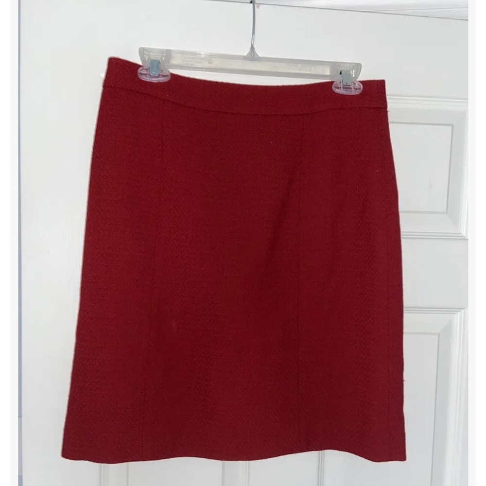 Ann Taylor red knee length skirt size 4